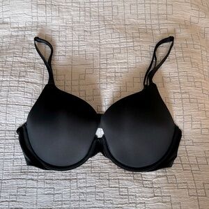 Victoria’s Secret T-shirt Push-Up Full Coverage Bra